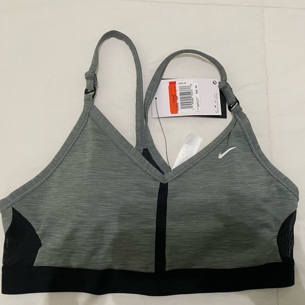 New NIKE Sports Bra
